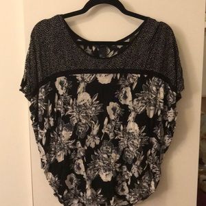 Short sleeve blouse
